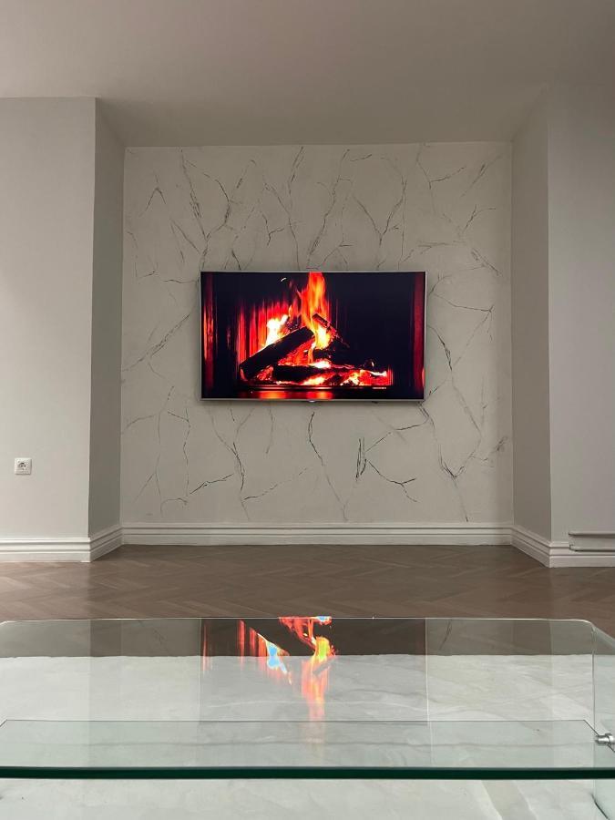 The Alchemist Luxury Apartment Скопие Екстериор снимка